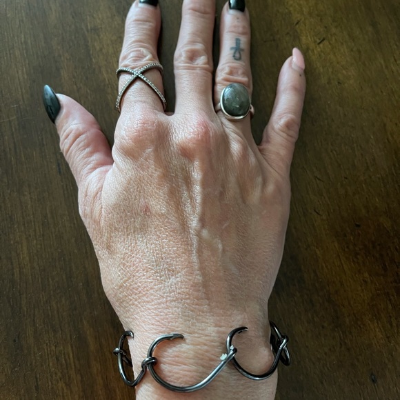 The Fisherman’s Wife bracelet. - Picture 4 of 4